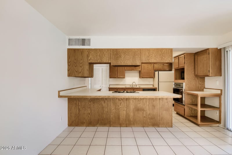 116 E Manhatton Dr, Tempe, AZ 85282