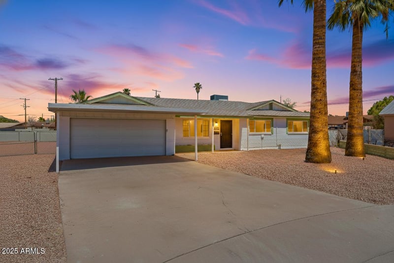 116 Jade Cir, Mesa, AZ 85201