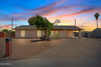 1160 Hampton Cir, Mesa, AZ 85204
