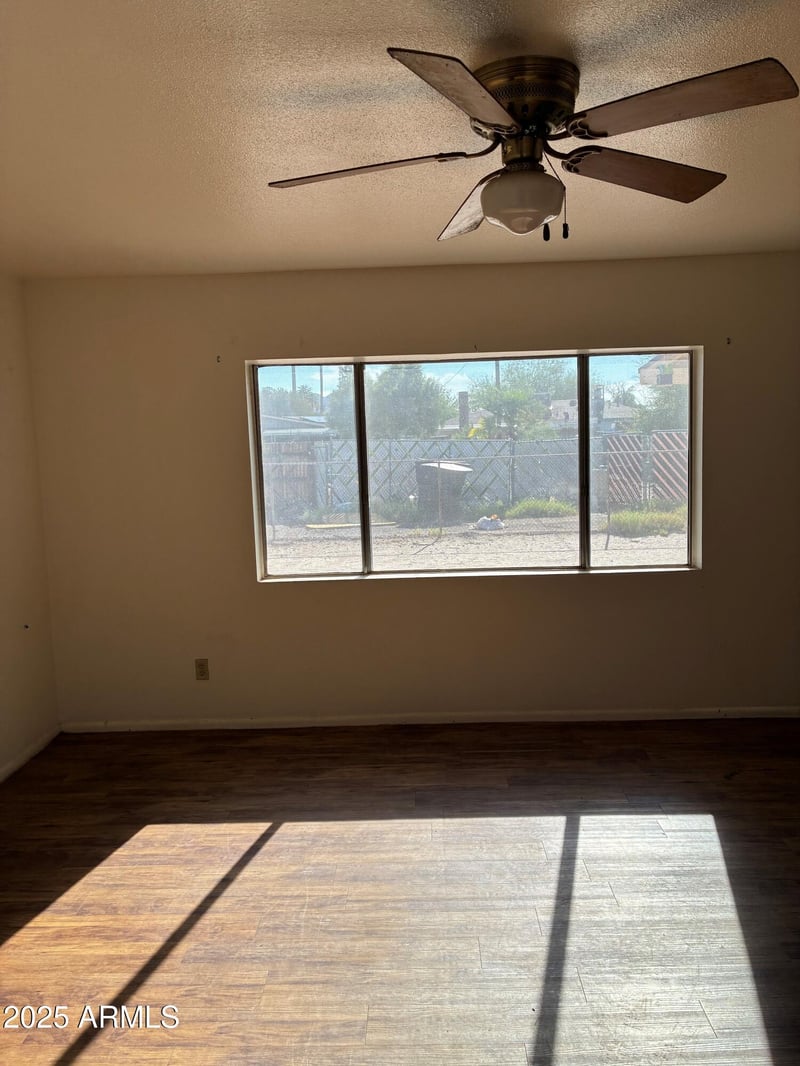 11601 33rd Ave, Phoenix, AZ 85029