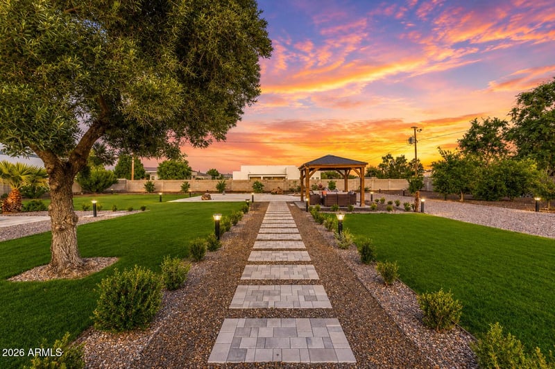 11601 N 64th Pl, Scottsdale, AZ 85254