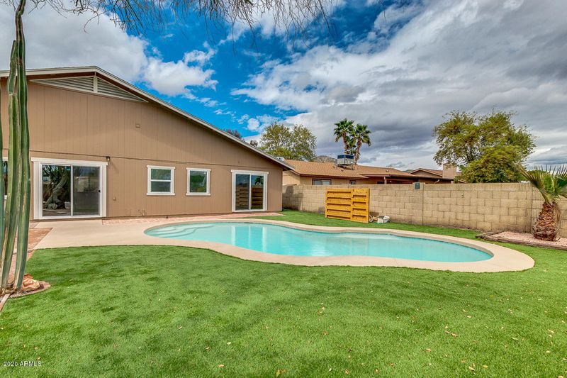 11609 S Bannock St, Phoenix, AZ 85044