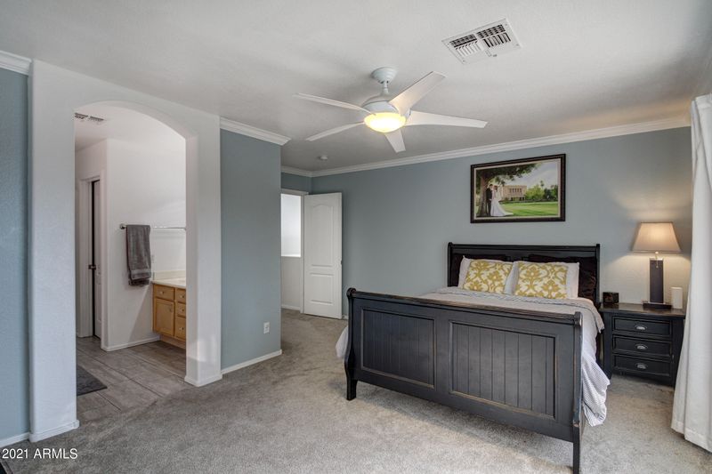 1161 E San Tan Dr, Gilbert, AZ 85296