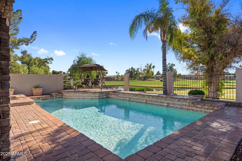 1161 Honeysuckle Ln, Chandler, AZ 85248