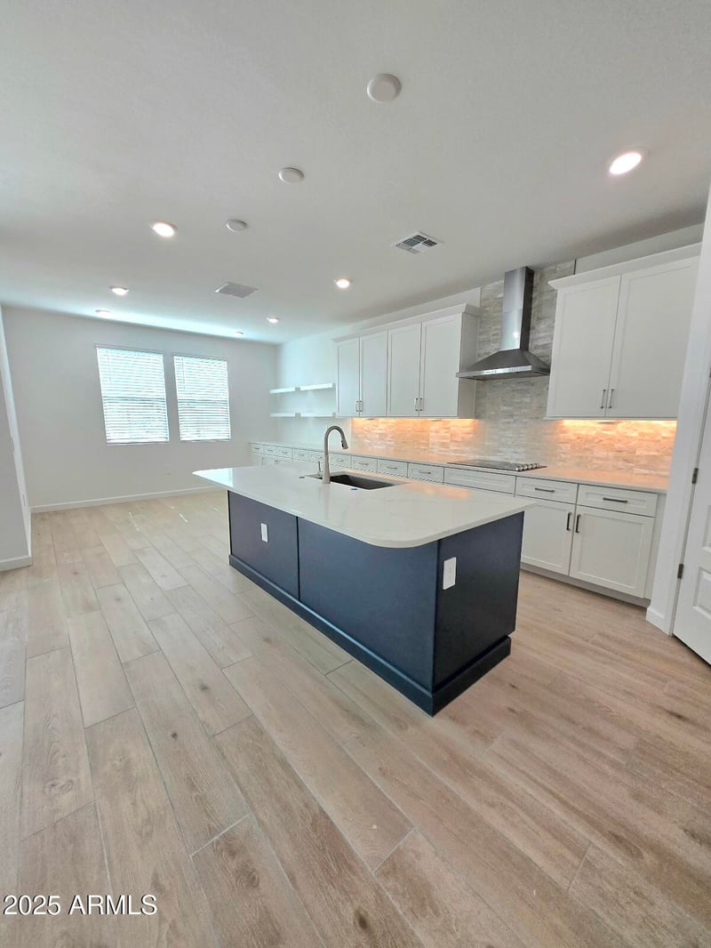 1161 Kachina Trl, Phoenix, AZ 85042