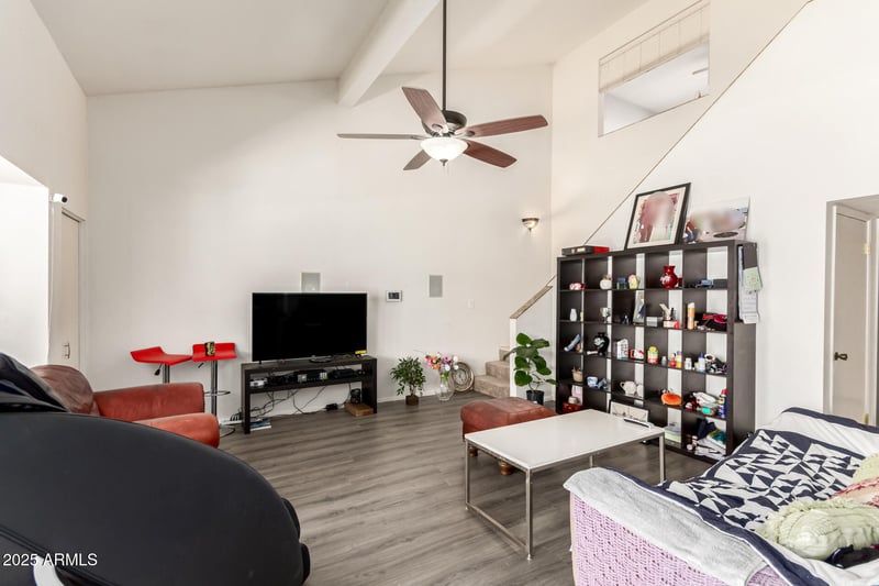 1161 Sandpiper Dr #220, Tempe, AZ 85283