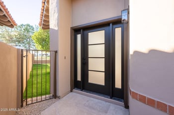 11614 40th Pl, Phoenix, AZ 85028