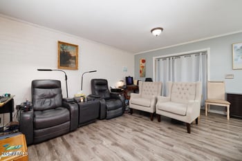 11614 Hagen Dr, Sun City, AZ 85351
