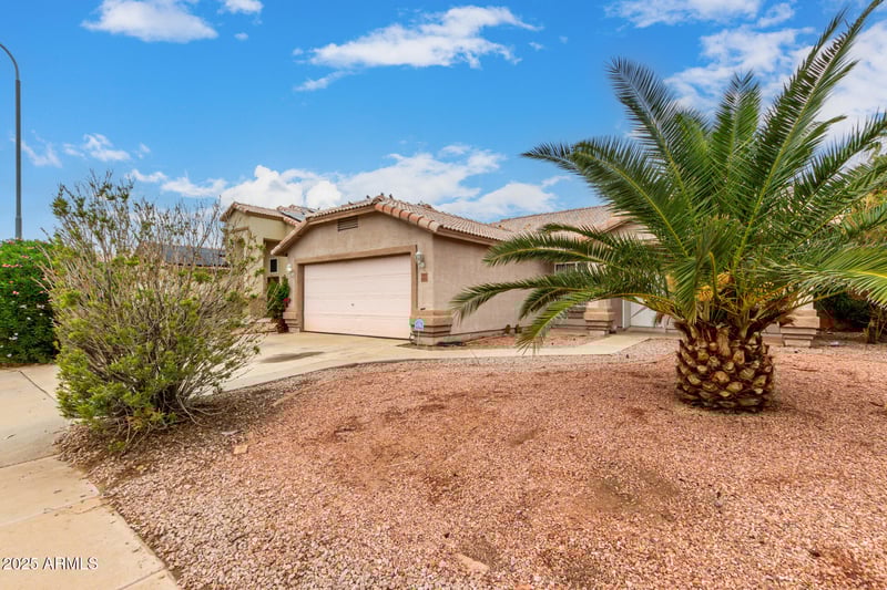 11614 Palm Ln, Avondale, AZ 85392