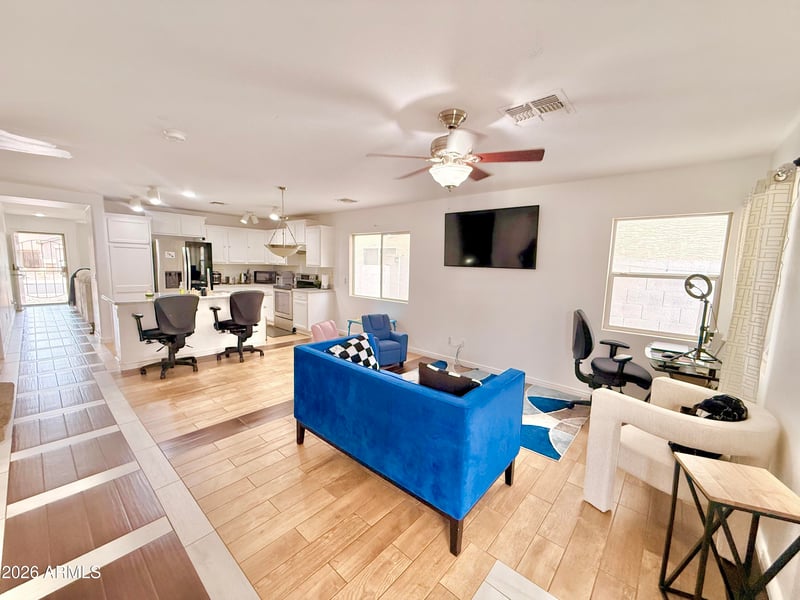 11614 W Hackbarth Dr, Youngtown, AZ 85363