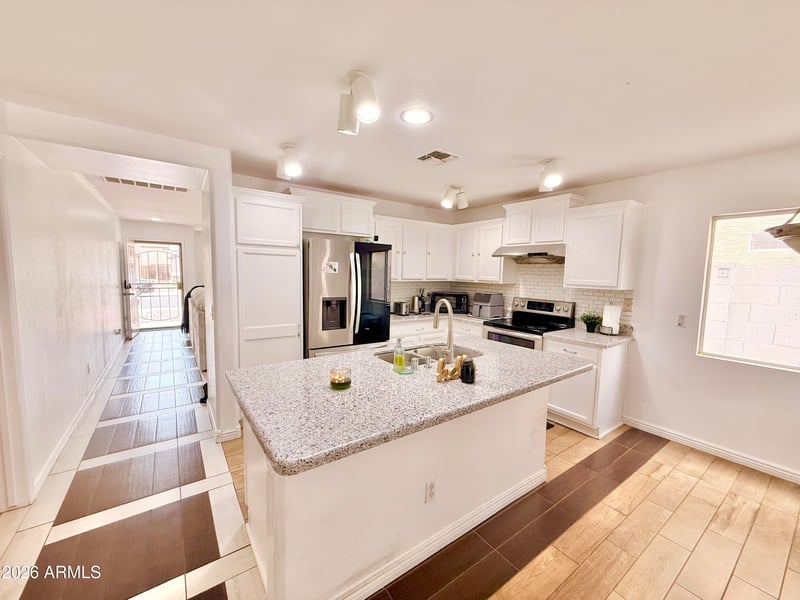 11614 W Hackbarth Dr, Youngtown, AZ 85363