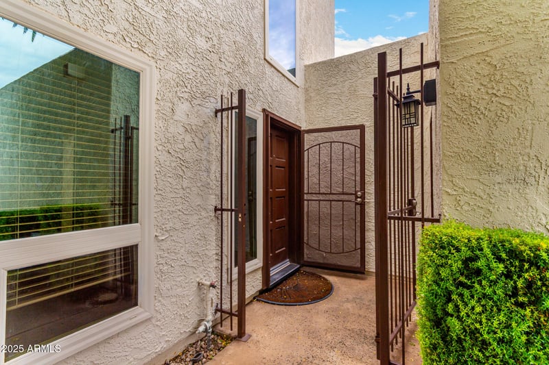 11615 40th Way, Phoenix, AZ 85028