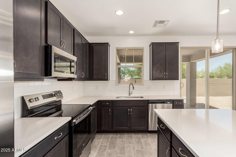 11615 Beck Ave, Youngtown, AZ 85363