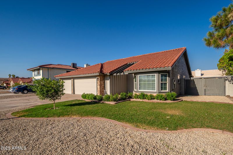 11615 N 77th Dr, Peoria, AZ 85345