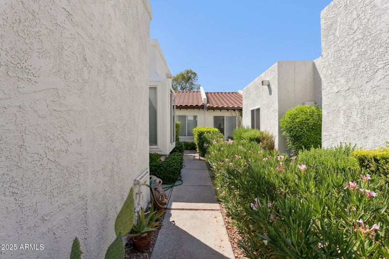 11616 40th Way, Phoenix, AZ 85028