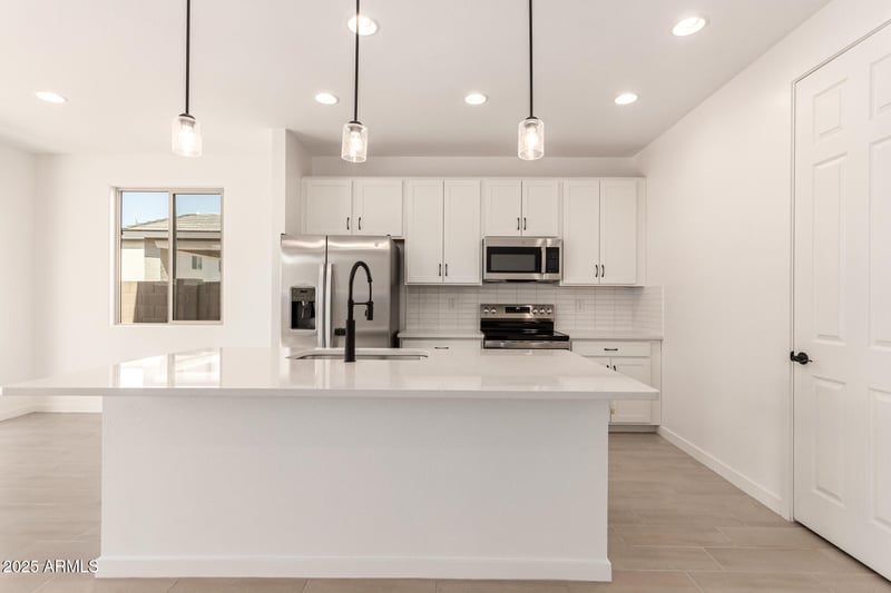 11619 Green Dr, Youngtown, AZ 85363