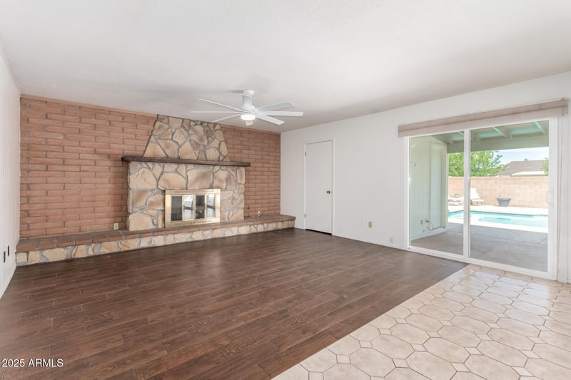 11621 39th St, Phoenix, AZ 85028