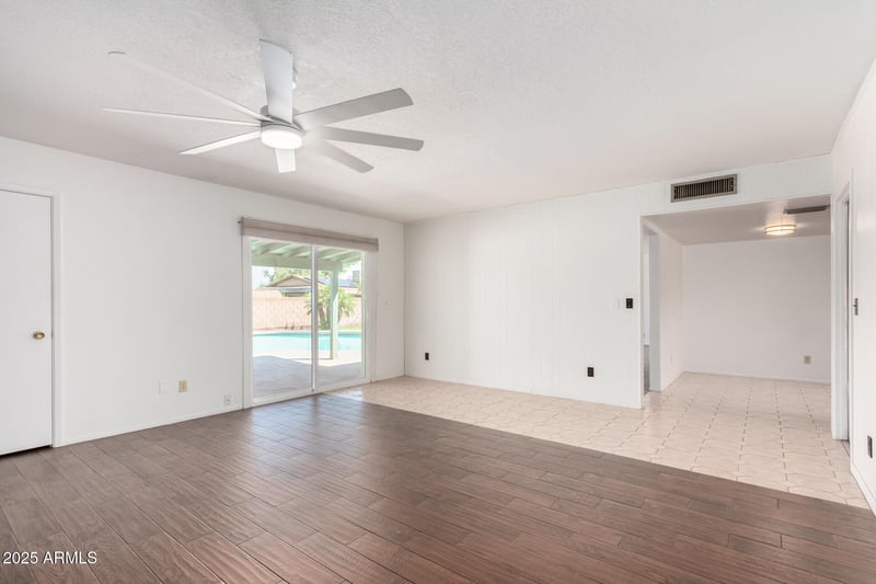 11621 39th St, Phoenix, AZ 85028