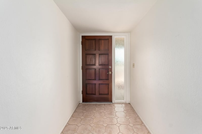 11621 39th St, Phoenix, AZ 85028