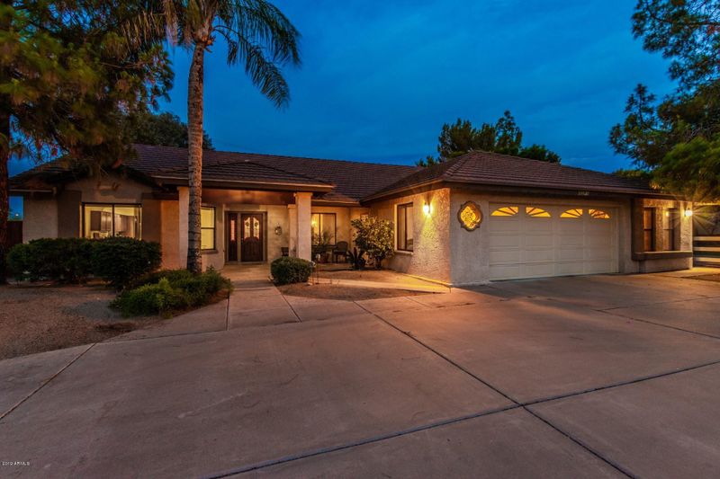 11621 N 50th Ave, Glendale, AZ 85304