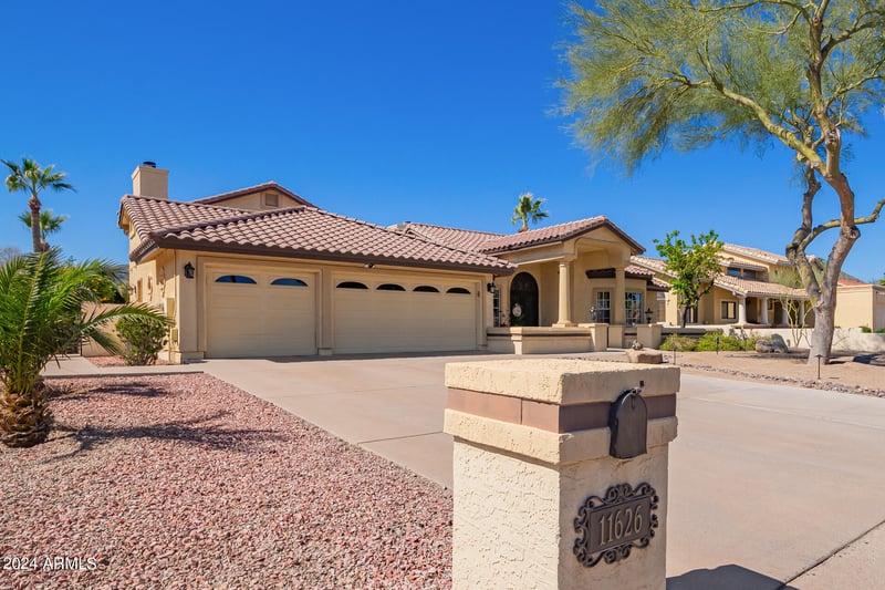 11626 S Appaloosa Dr, Phoenix, AZ 85044