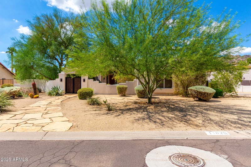 11626 Tonalea Dr, Phoenix, AZ 85044
