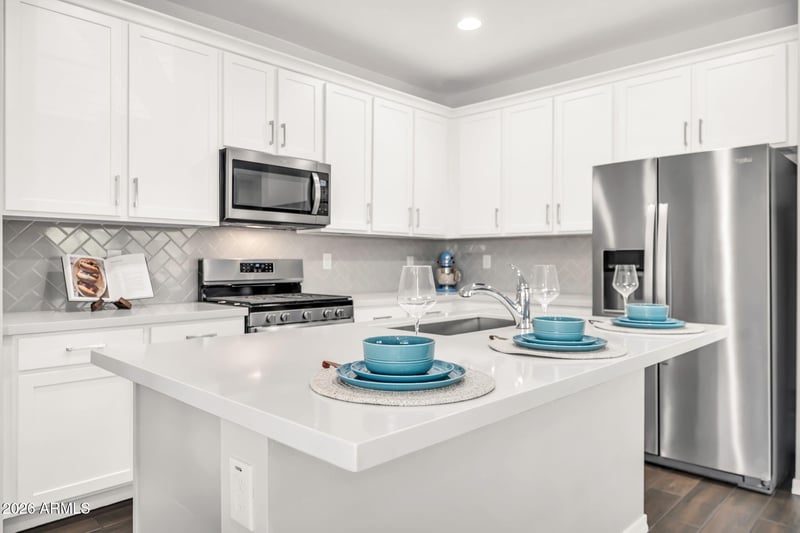 11626 W Parkway Ln, Avondale, AZ 85323