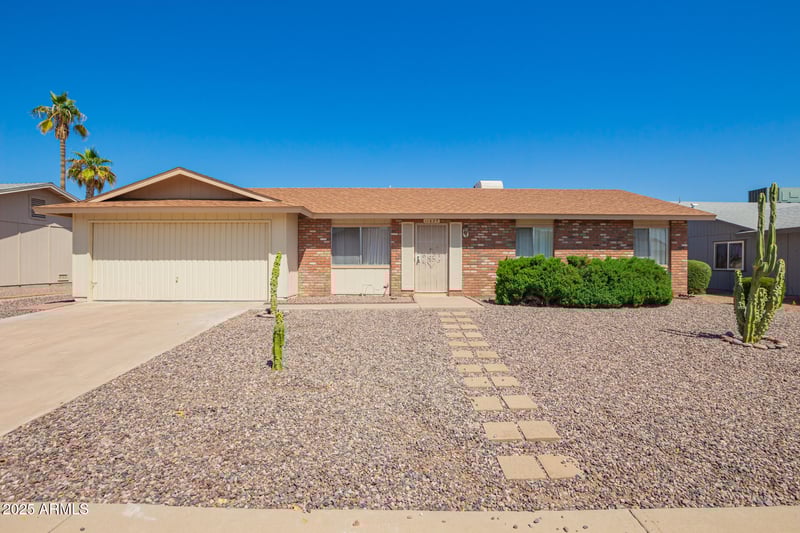 11627 Iroquois Dr, Phoenix, AZ 85044