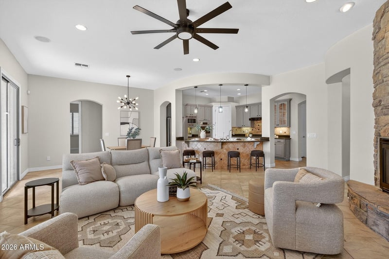 11635 E Bellflower Dr, Chandler, AZ 85249