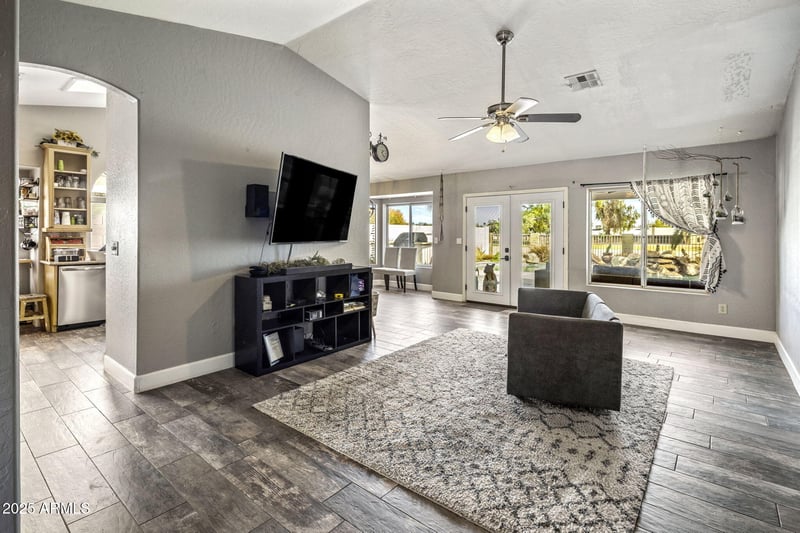 11639 46th St, Phoenix, AZ 85044