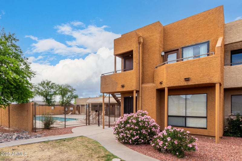 11640 51st Ave #211, Glendale, AZ 85304