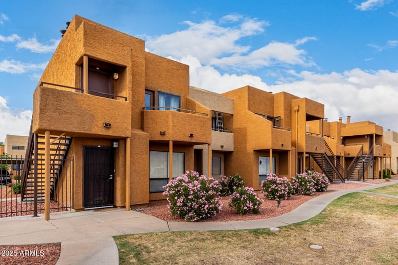 11640 51st Ave #211, Glendale, AZ 85304