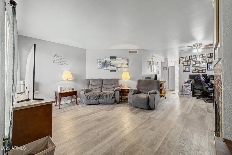 11640 N 51st Ave #112, Glendale, AZ 85304