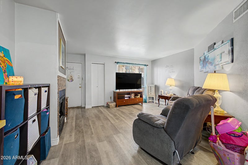 11640 N 51st Ave #112, Glendale, AZ 85304