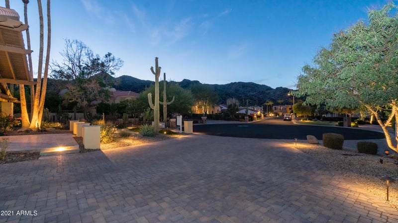 11640 S Warcloud Ct, Phoenix, AZ 85044