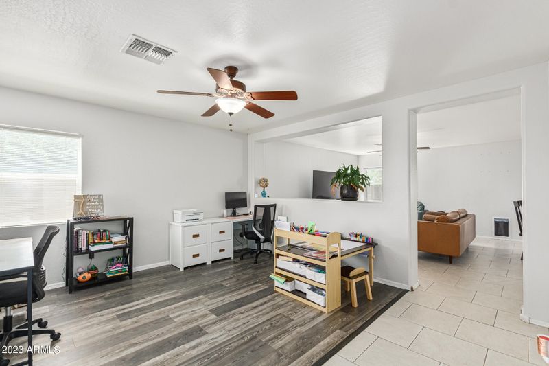11640 W Vogel Ave, Youngtown, AZ 85363