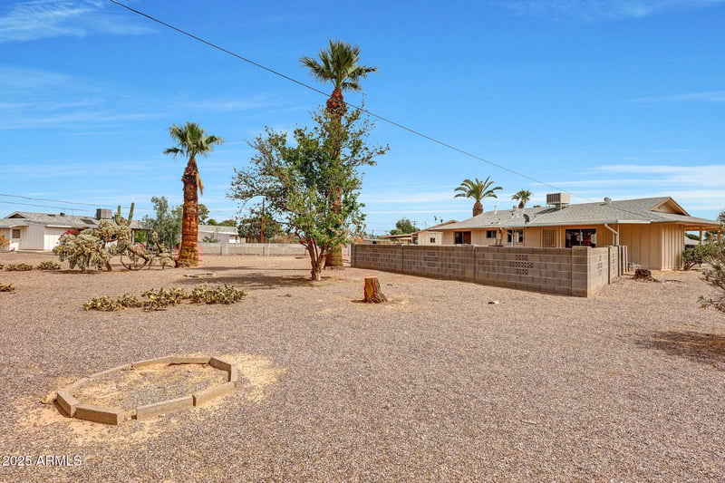 11642 103rd Ave, Sun City, AZ 85351