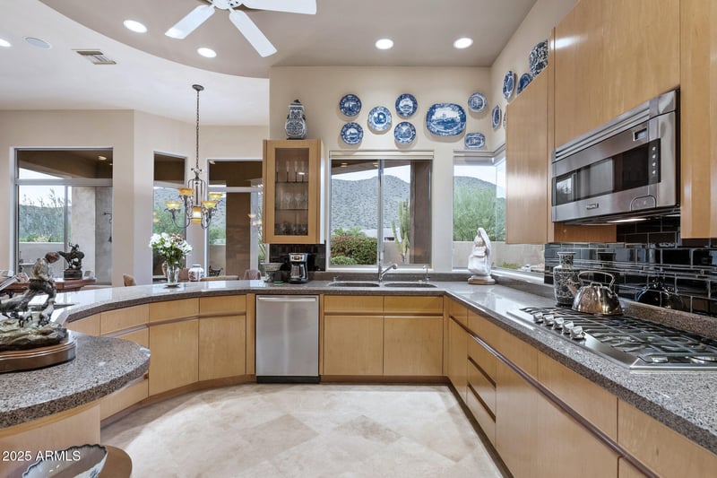 11642 Charter Oak Dr, Scottsdale, AZ 85259