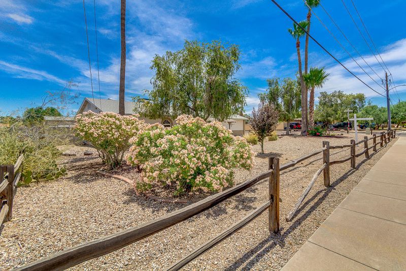 11645 N 24th St, Phoenix, AZ 85028