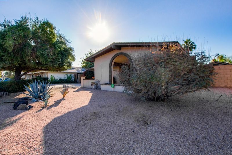 11646 N 38th Pl, Phoenix, AZ 85028