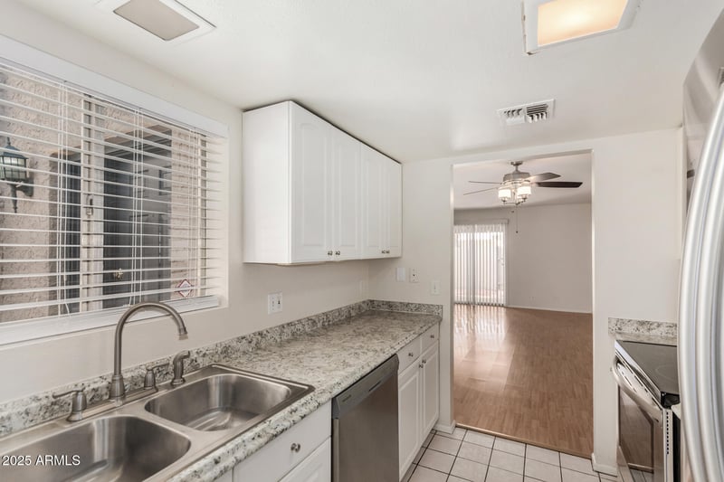1165 Beryl Ave, Phoenix, AZ 85020