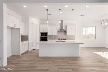 11660 Luxton Ln, Avondale, AZ 85323