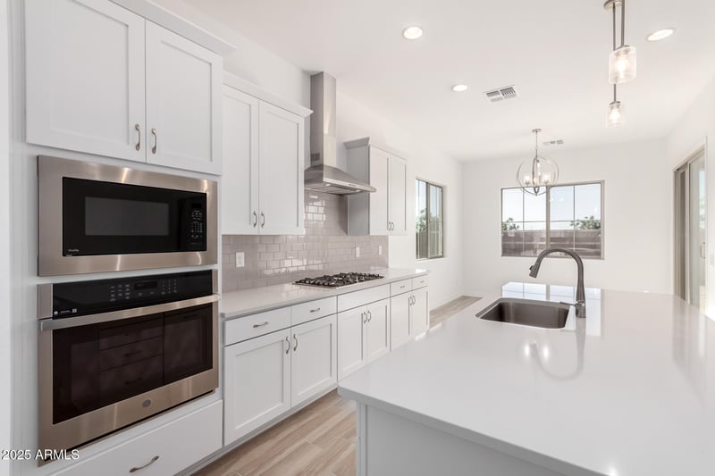 11660 Luxton Ln, Avondale, AZ 85323