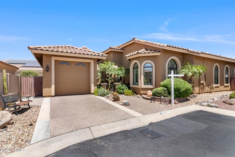 11660 W Lakeview Ct, Surprise, AZ 85378