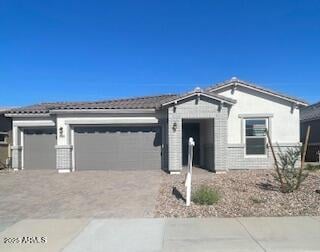 11662 Luxton Ln, Avondale, AZ 85323