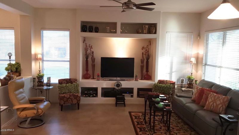 11663 W Hawk Ct, Surprise, AZ 85378