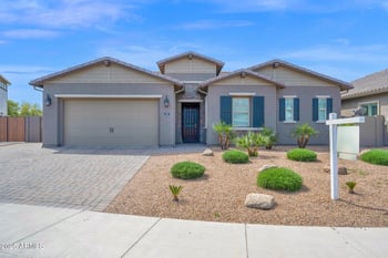 1167 Knightsbridge Way, Gilbert, AZ 85297