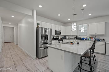 11670 Parkway Ln, Avondale, AZ 85323