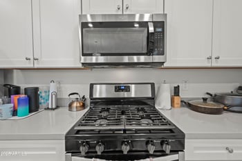 11670 Parkway Ln, Avondale, AZ 85323