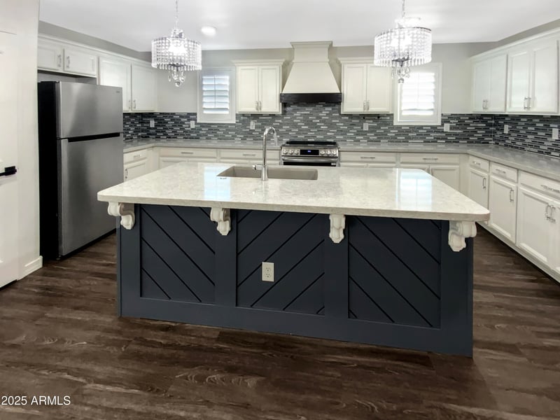 11671 165th Ln, Surprise, AZ 85388